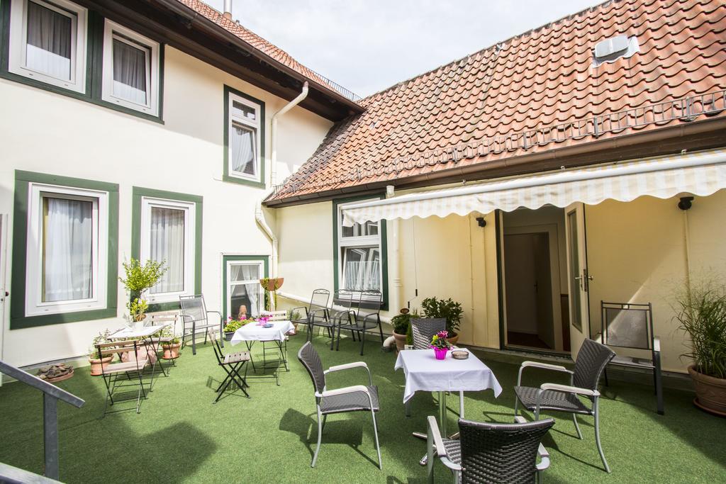 Hotel Deutsches Haus Northeim Exterior foto
